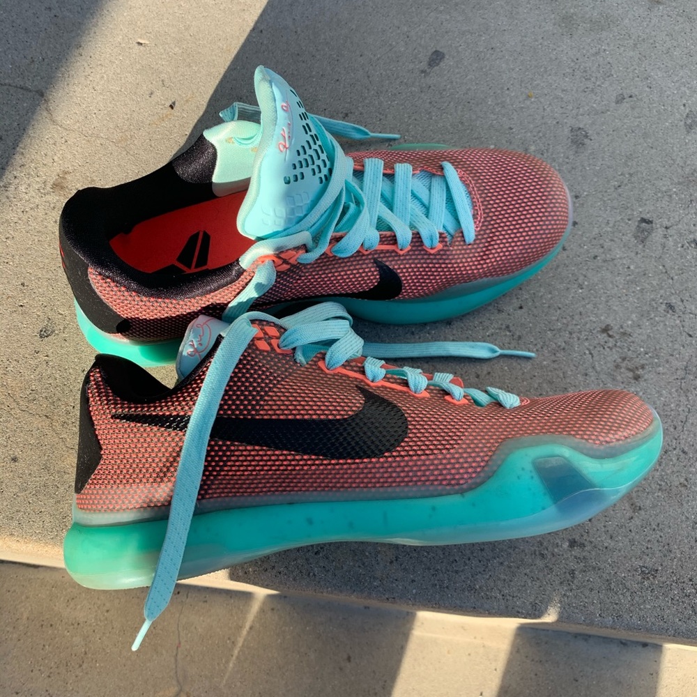 Nike shoes